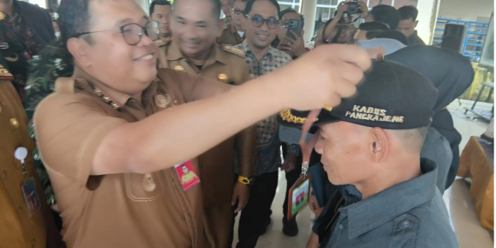 Serahkan SK 393 Kepala Dusun, Bupati Takalar Tekankan Peningkatan Pelayanan