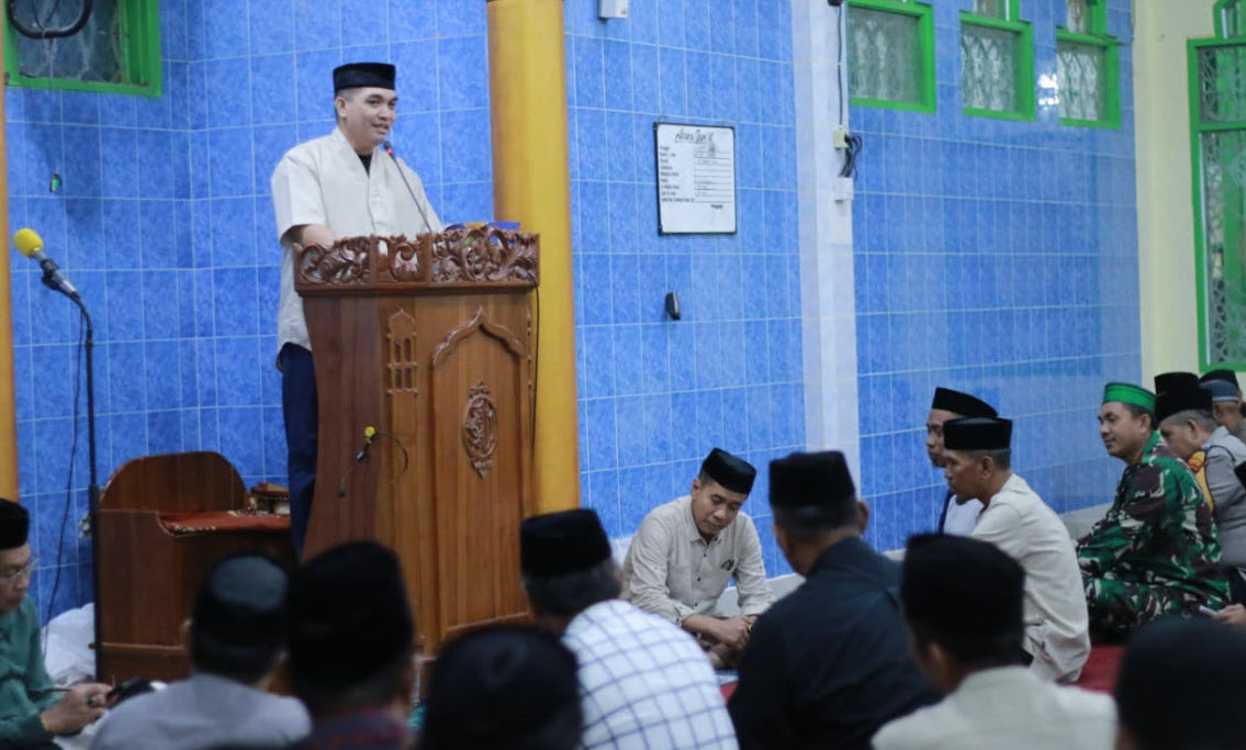 Sekda Takalar Safari Ramadan di Masjid Nurul Masyaariq