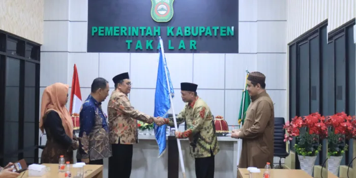 Kafilah MTQ Takalar saat prosesi pelepasan bersama Bupati Daeng Manye