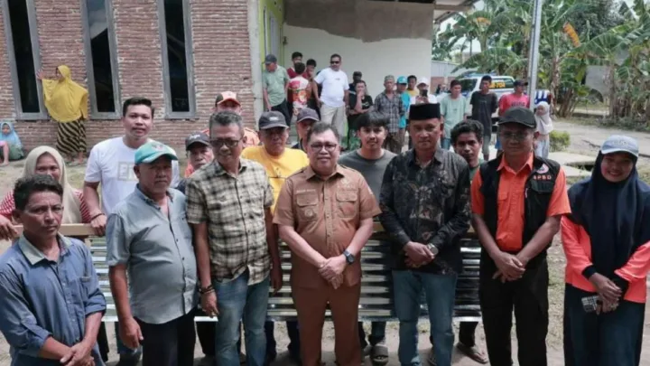 Bupati Takalar Kunjungi Korban Puting Beliung di Desa Sawakong
