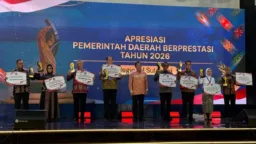 Pemkab Takalar Raih Penghargaan Terbaik III Pengendalian Inflasi Pemkab Takalar Raih Penghargaan Terbaik III Pengendalian Inflasi