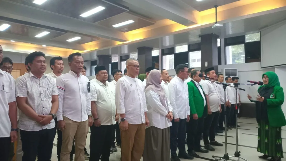 Bupati Daeng Manye Hadiri Pelantikan KAHMI Takalar Masa Bakti 2025-2030 Bupati Daeng Manye Hadiri Pelantikan KAHMI Takalar Masa Bakti 2025-2030