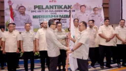Bupati Daeng Manye Resmi Dilantik Jadi Ketua DPC HKTI Takalar Bupati Daeng Manye Resmi Dilantik Jadi Ketua DPC HKTI Takalar
