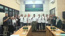 Kejar Target PAD Rp52 Miliar, Bupati Daeng Manye Pimpin Evaluasi Bapenda Takalar Kejar Target PAD Rp52 Miliar, Bupati Daeng Manye Pimpin Evaluasi Bapenda Takalar
